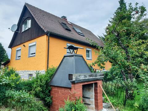 Lovingly furnished cottage with castle views