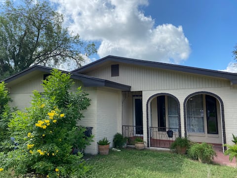 Weslaco Vacation Rentals Homes Texas United States Airbnb