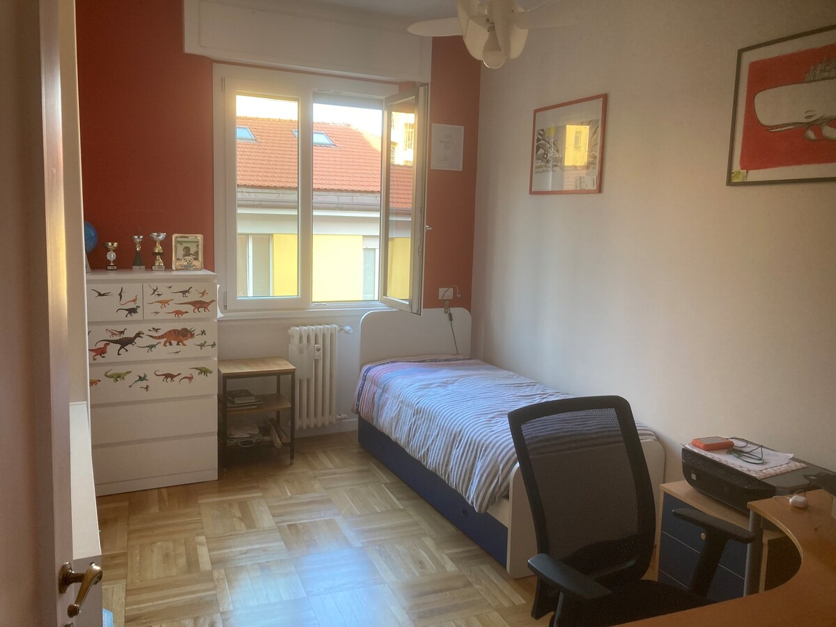 home feeling/casa dolce casa - Apartments for Rent in Milano, Lombardia,  Italy - Airbnb