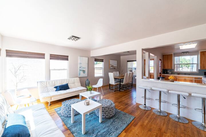 Bright 3br w/Lg Patio&Yard Prime location!