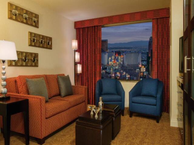 Grand 2 Bedroom Villa gallery image 5