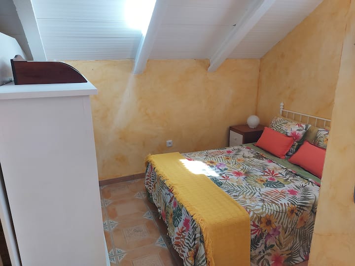 เตียงคู่ 135 หลัง