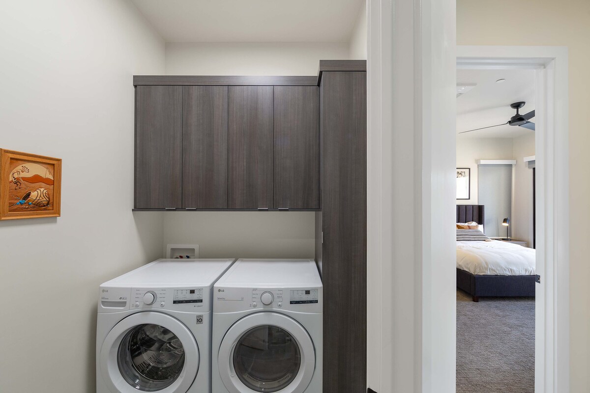 1604 - COSMOS SUN Bathrooms & Laundry photo 3