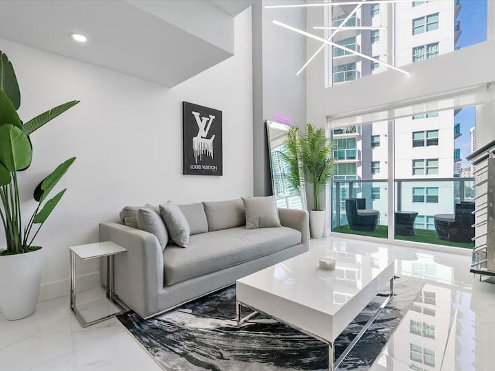 Modern Luxury Loft With Water And City Views - Miami