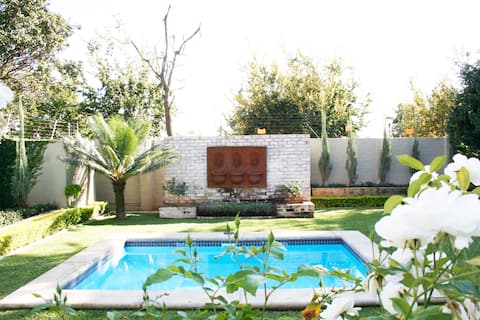 Complete 3-bedroom family home, with pool