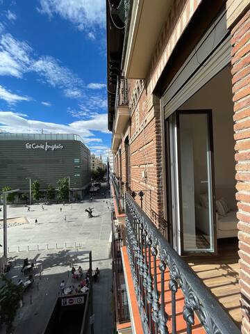 Piso a estrenar Salamanca: Elegancia y Luminosidad gallery image 3