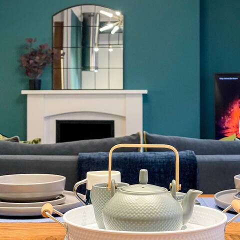 No42 |The Townhouse | 3BR | Retreat | Prime Spot