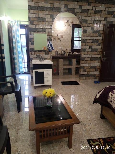 PEACEFUL1 BEDROOM RESEDENTIAL HOME IN BHIMTAL