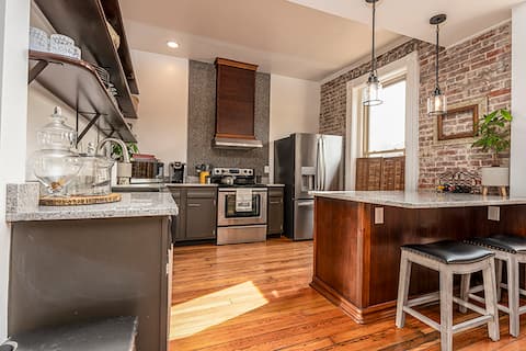 Stylish Loft 2Bdrm Winchester ky near Lexington