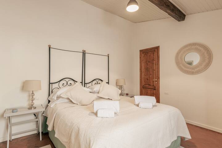 Valentina 4 gallery image 3