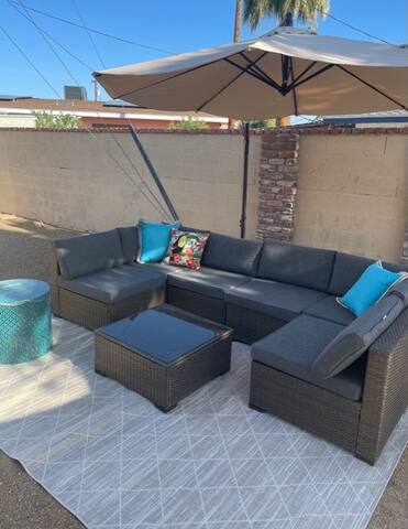 3-Bedroom oasis close to everything that is Vegas! gallery image 4