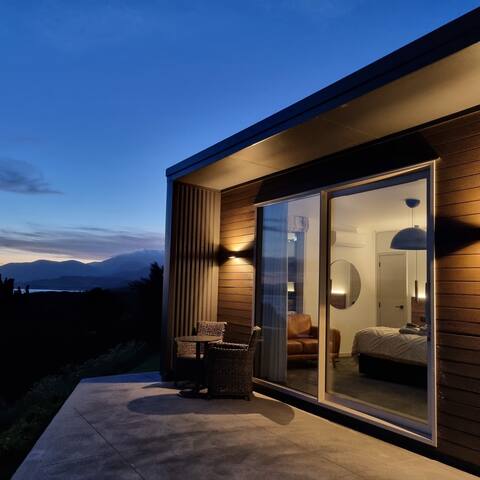 Tui Suite at Wairarapa's Lakeview Lodge
