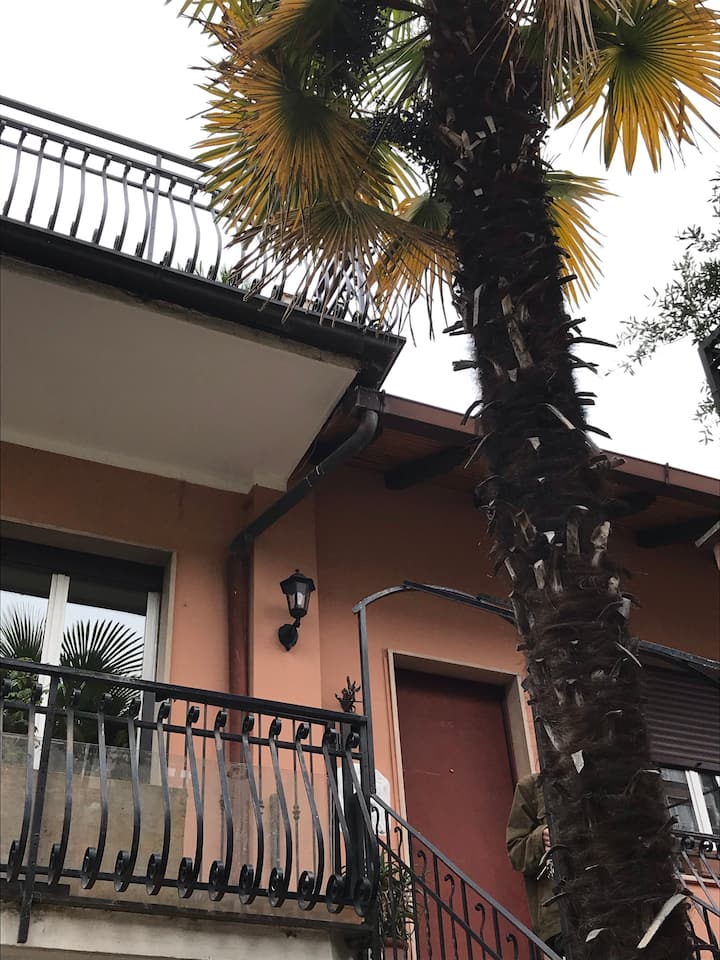 House with terrace and private parking metro Pero