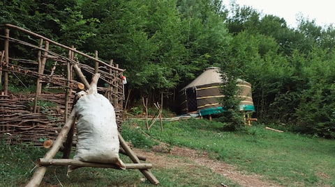 Top Airbnb: Handmade, 4- person YURT surrounded by nature! in Бајина Башта