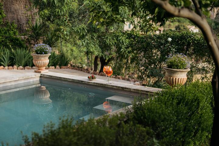 Charming Villa with Heated Pool Next to Belmond gallery image 4