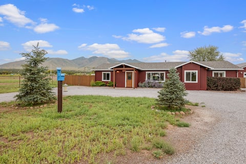 Country Home w/ Stunning Mnt. Views & A/C!