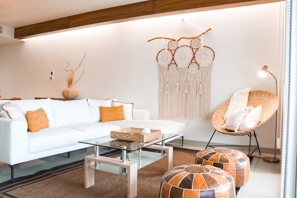 Anuncio de Airbnb popular: Eclipse House Tierra Beachclub at Mareazul en Grand Coral