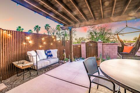 Serene Private Courtyard & Outdoor Shower
