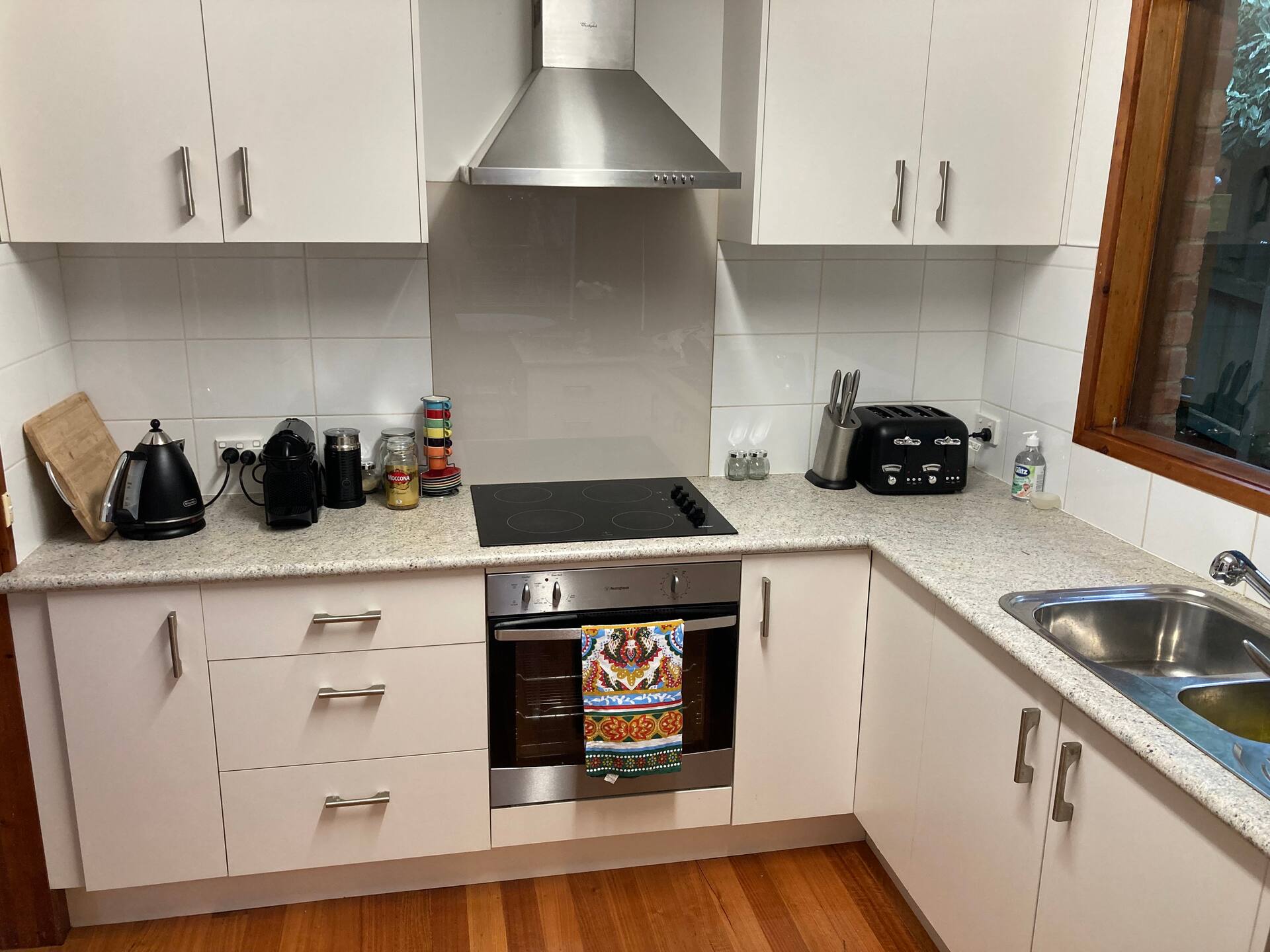 Centrum, Red Hill South. — photo 5