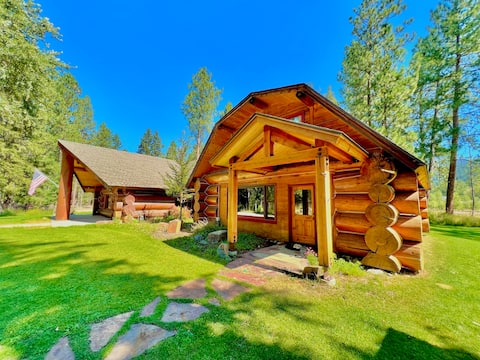 Private Log Cabin, Huge Hot Tub, Beautiful Views