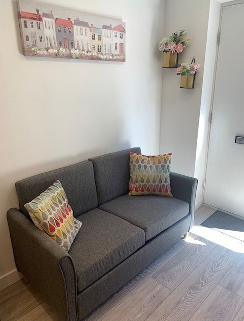 Top performing Airbnb: Lux Studio in Salford - Co-op, Mcr CC, Media City in Salford
