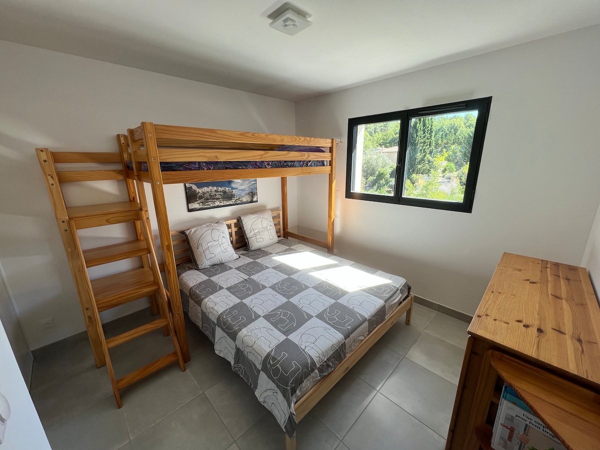 Dhomë dopio 160 me 1 krevat marinari