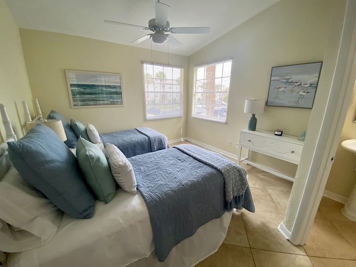 Dvojlôžková spálňa s vlastnou kúpeľňou