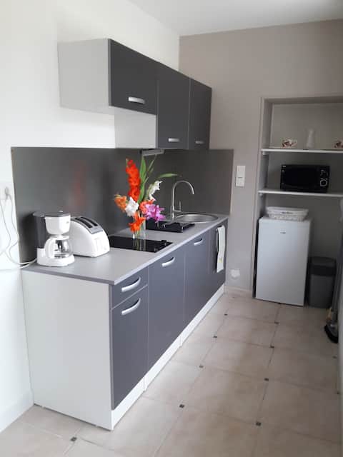 Logis de LANGE 2 people, bikes available, boat in park