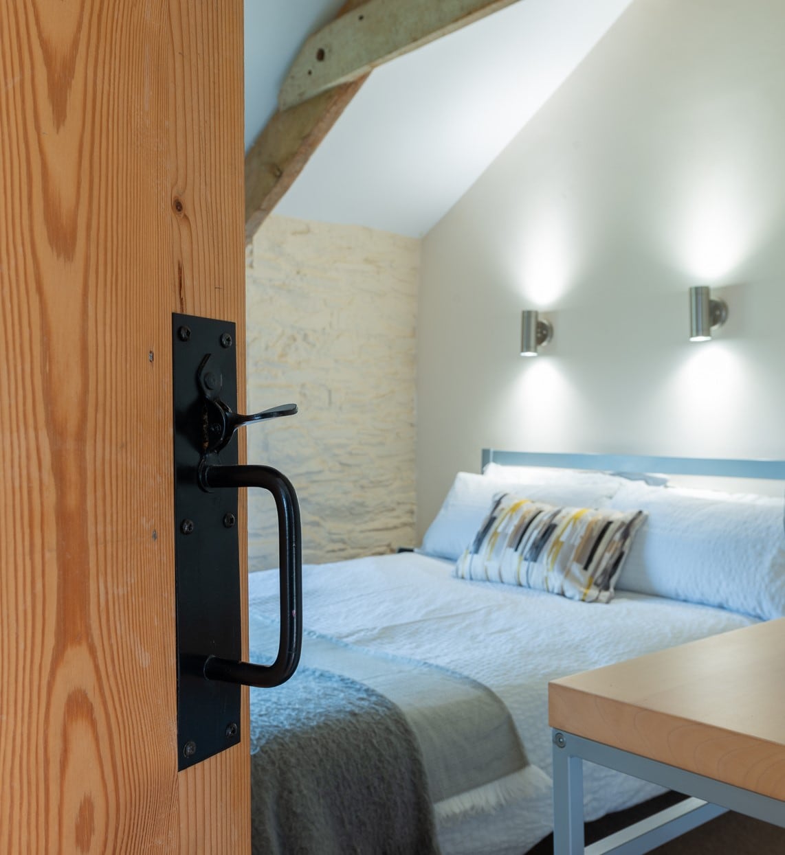 Echa un vistazo a la habitación de arriba 