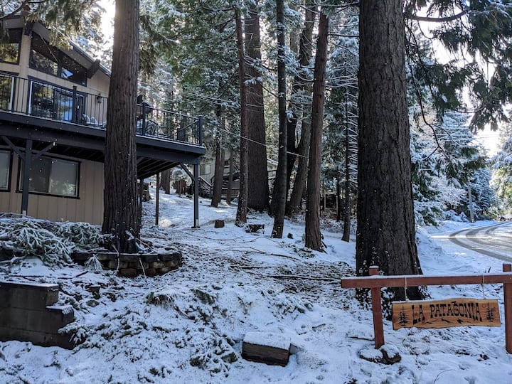 Family friendly cabin in the woods Cabins for Rent in Twain Harte