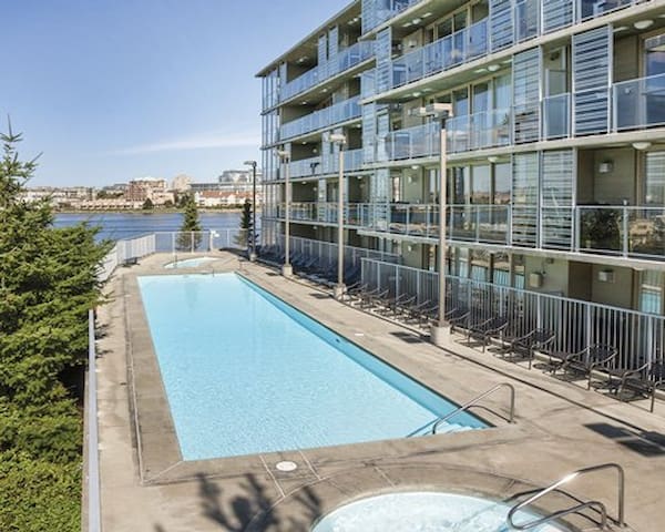 2bdm – Condo-Victoria Fisherman’s Wharf