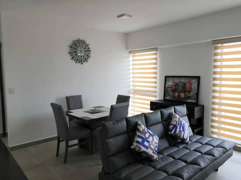 Successful Airbnb property: Comfortable apartment in front of Garibaldi in CDMX in Guerrero