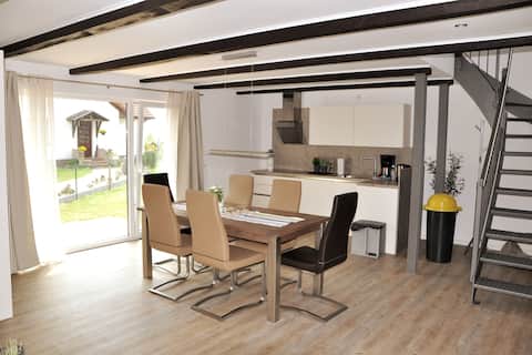 Erfolgreiche Airbnb-Immobilie: Apartment 'Kapitänshaus' Usedom Island in Lütow