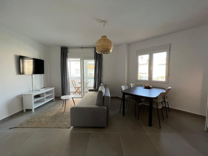 Renovated Scandinavian style apartment, Seaclose! Condominiums for