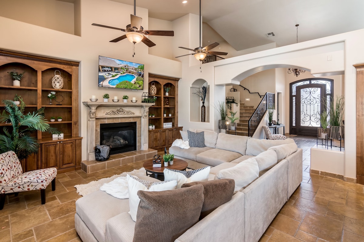 Successful Airbnb property: WHISPERING PALMS! Sleeps 20; **HUGE 4300SF** in Deer Valley
