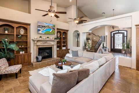 Successful Airbnb property: WHISPERING PALMS! Sleeps 20; **HUGE 4300SF** in Phoenix