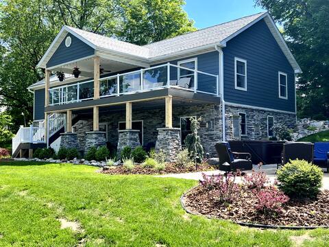 Awesome Lake Charlevoix Views near Boyne City