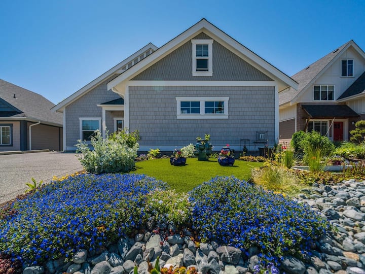 Coombs Holiday Rentals & Homes British Columbia, Canada Airbnb