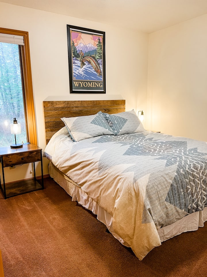 Queen size bed
