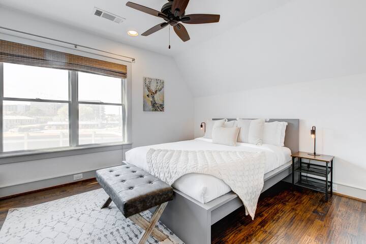 Modern Luxury Home – Knox Henderson – SMU gallery image 4