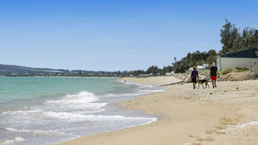 Thalassa House Coastal Dromana – 250m from beach gallery image 3
