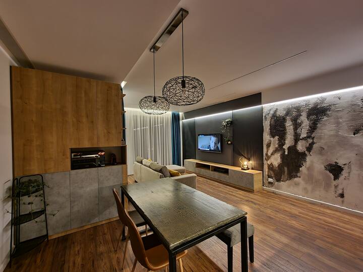 1 bedroom apartment, near Mamaia, free parking Condominiums for Rent