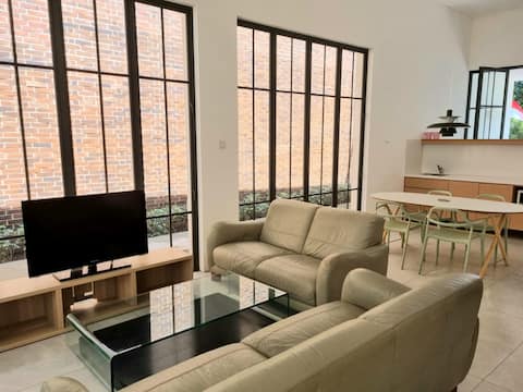 Clean Modern Brickhouse