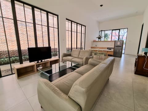 Clean Modern Brickhouse