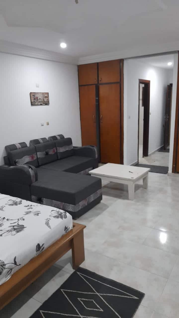 Abidjan Remblais, Large comfortable studio. Flats for Rent in Abidjan
