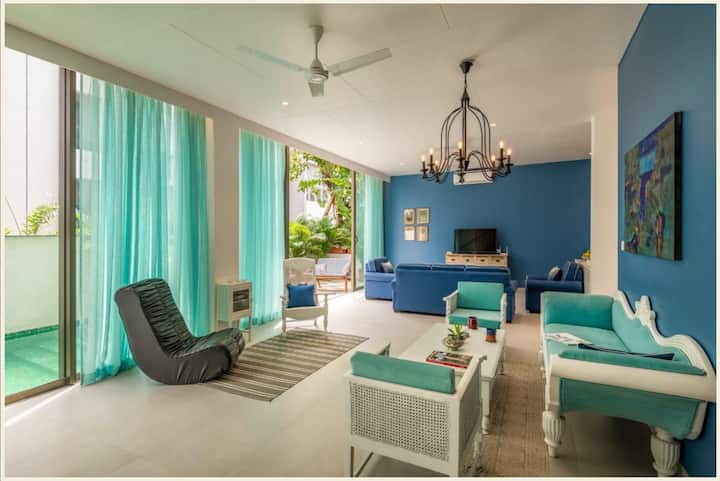Living area - our Guest favorite area to connect over tea and great conversations.