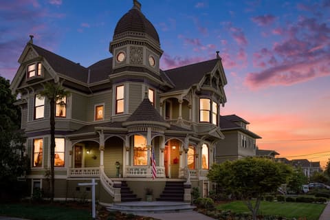 Historic Victorian in a Great Location