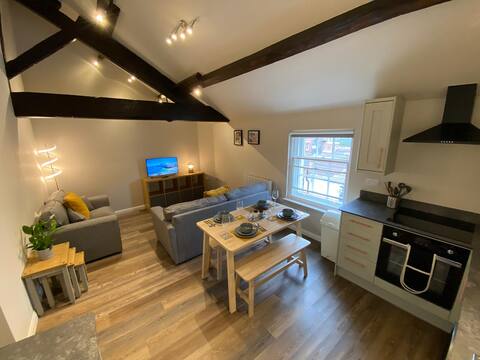 Apartment 6 Booth Hall