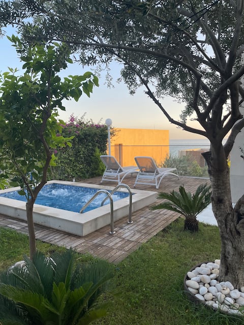 Green Gem Villa 142, Green Coast