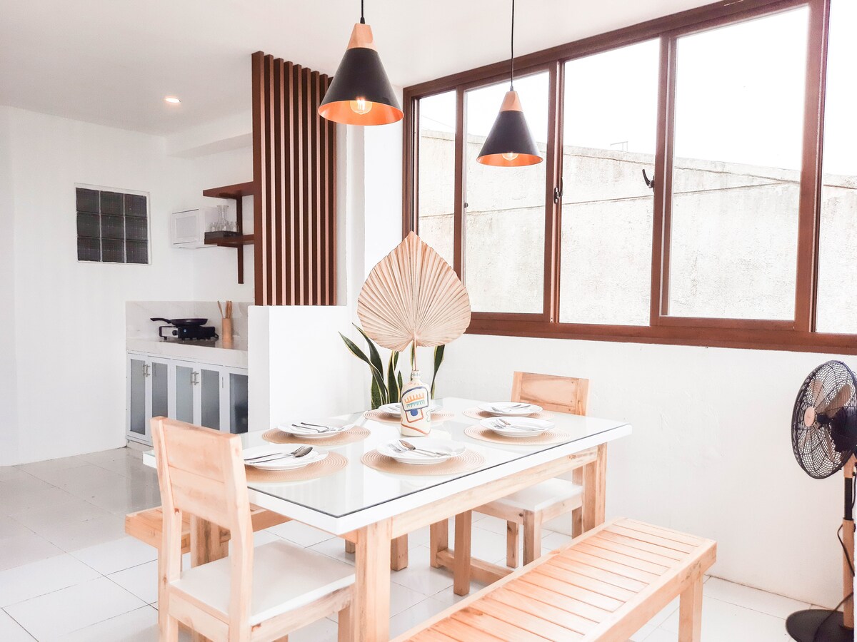 Modern Tropical 2BR with Taal View for Big Family Apartments for Rent